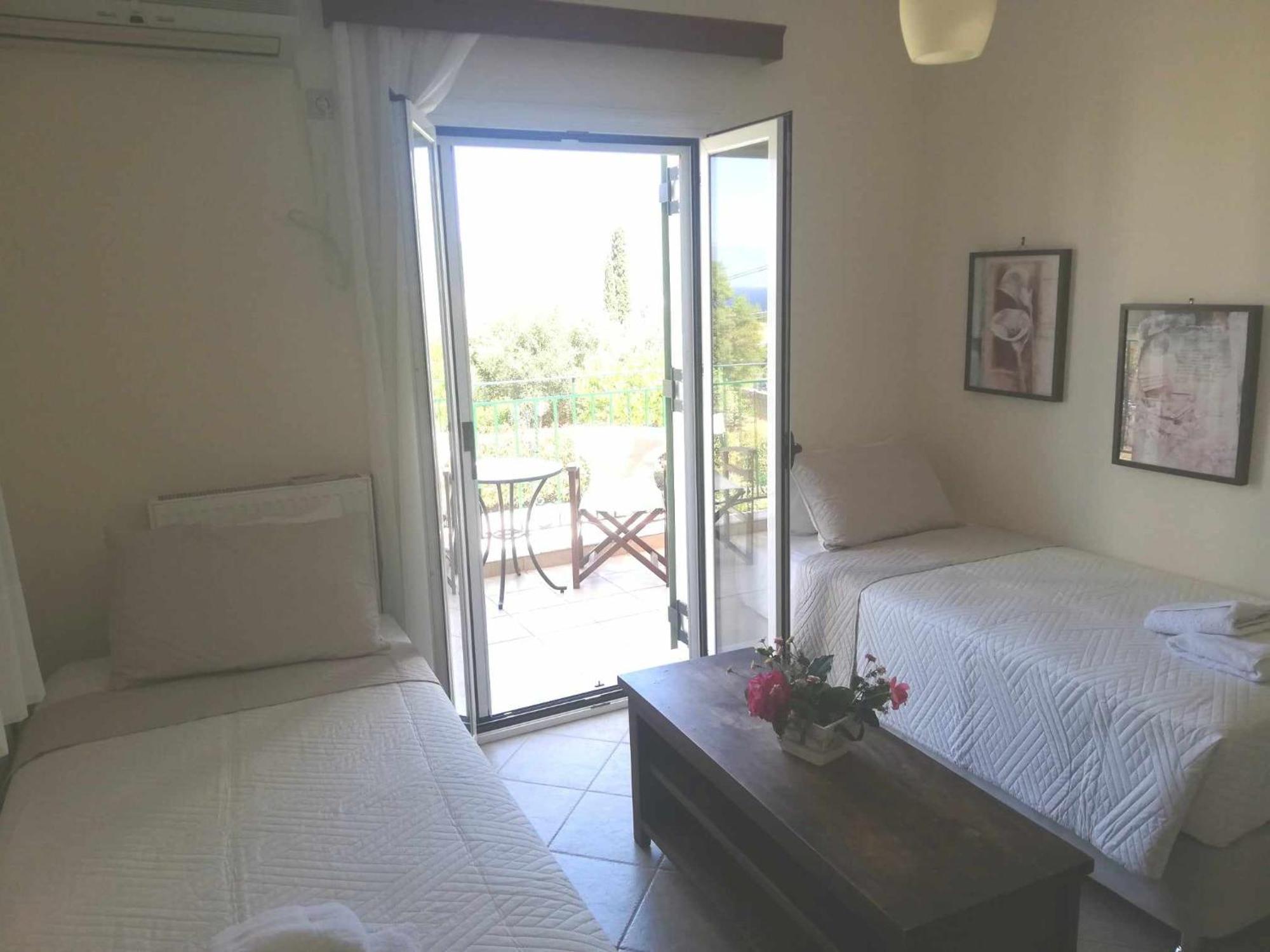 Iliachtides Villas Karavomylos Exterior photo