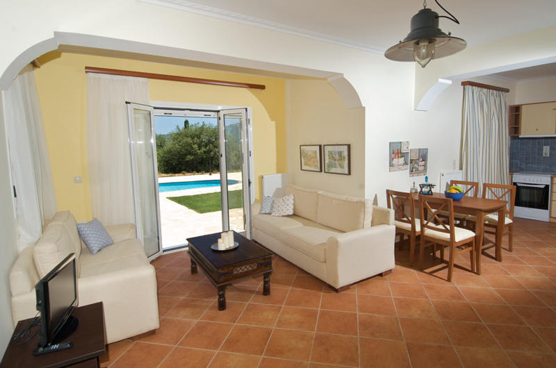 Iliachtides Villas Karavomylos Exterior photo